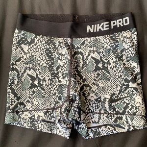 Women’s Nike Spandex (size XS)